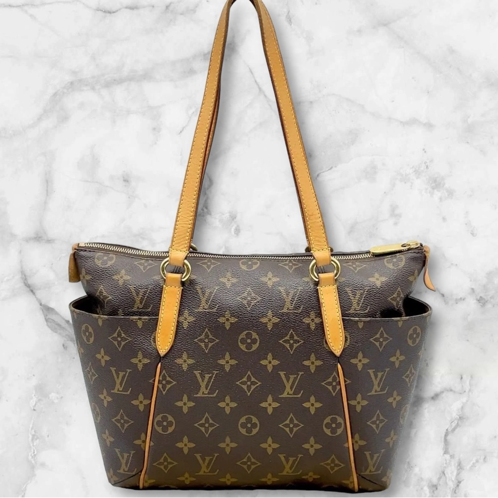Louis Vuitton LV Totally PM Monogram